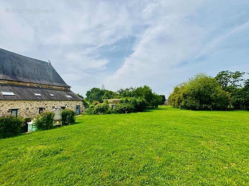 À VENDRE MAYENNE – Manoir d’exception du XIIIe siècle sur 3 hectares – Gîte ou demeure familiale de charme - photo 23