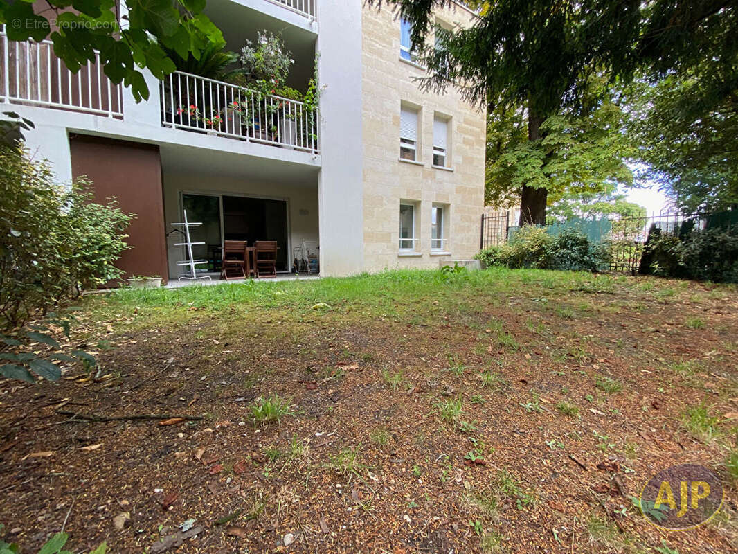 Appartement à LE BOUSCAT