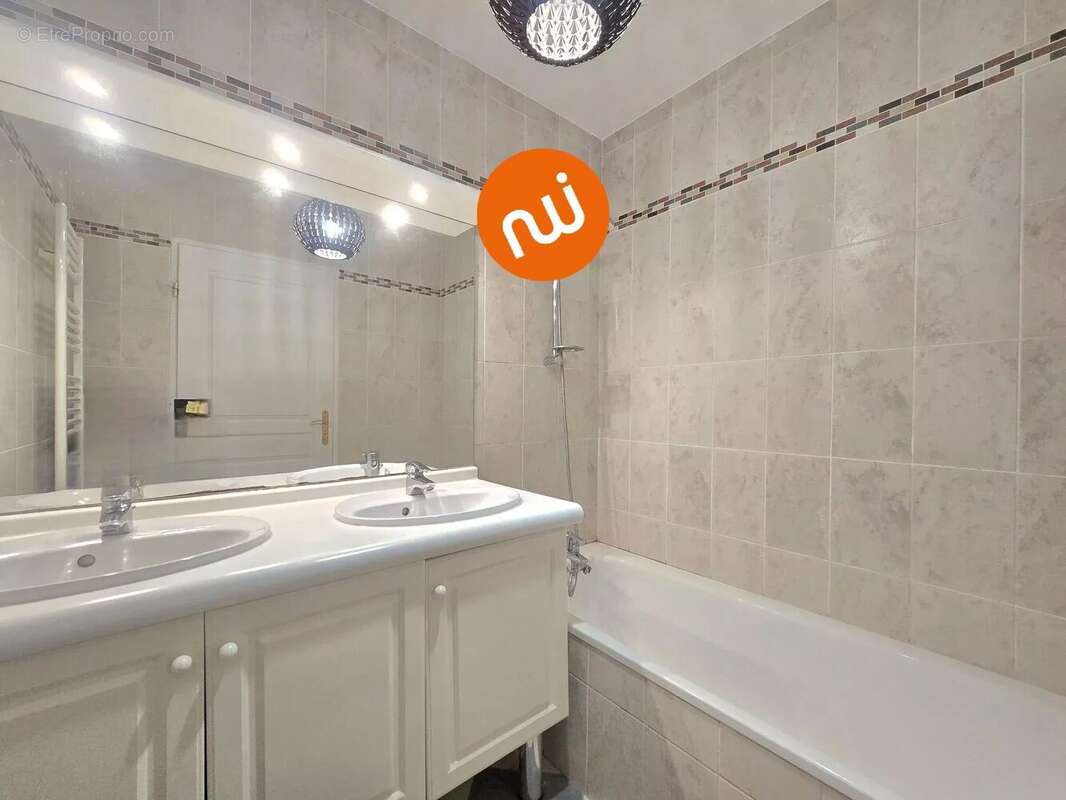 Appartement à TASSIN-LA-DEMI-LUNE