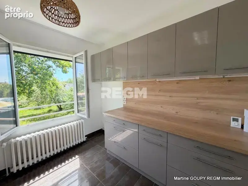 FLEURY-LES-AUBRAIS (45400)   Maison rénovée 160 m2 à fort potentiel d’évolution et double projection   5 chbr - photo 5