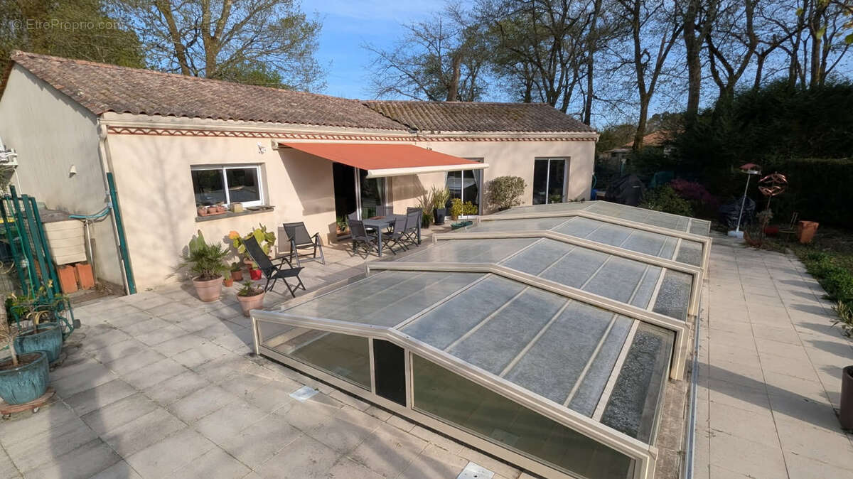 Maison à SAINT-SAUVEUR