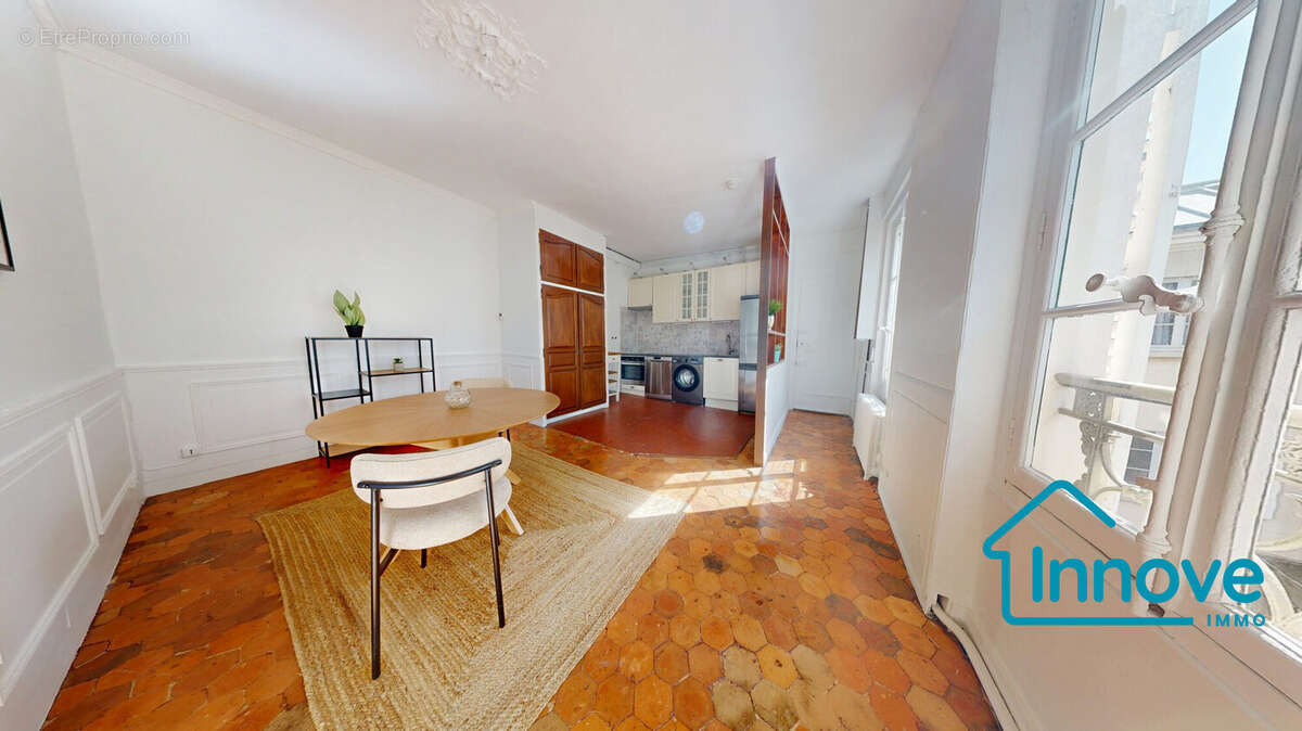 Appartement à VERSAILLES