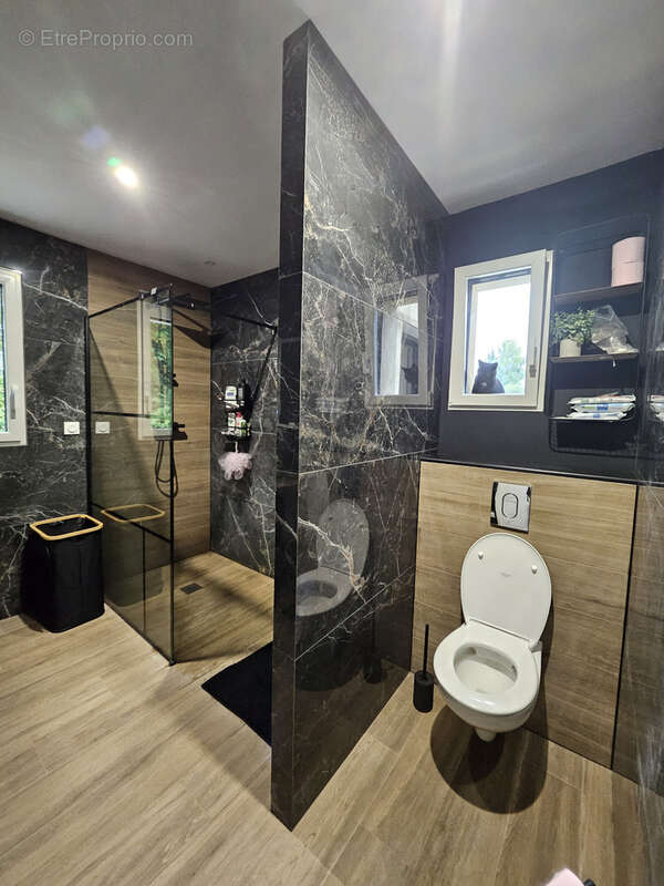 Maison à HALLOY-LES-PERNOIS