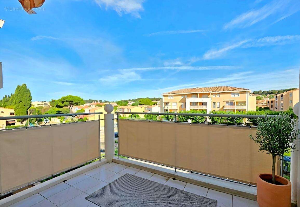 Appartement à SANARY-SUR-MER