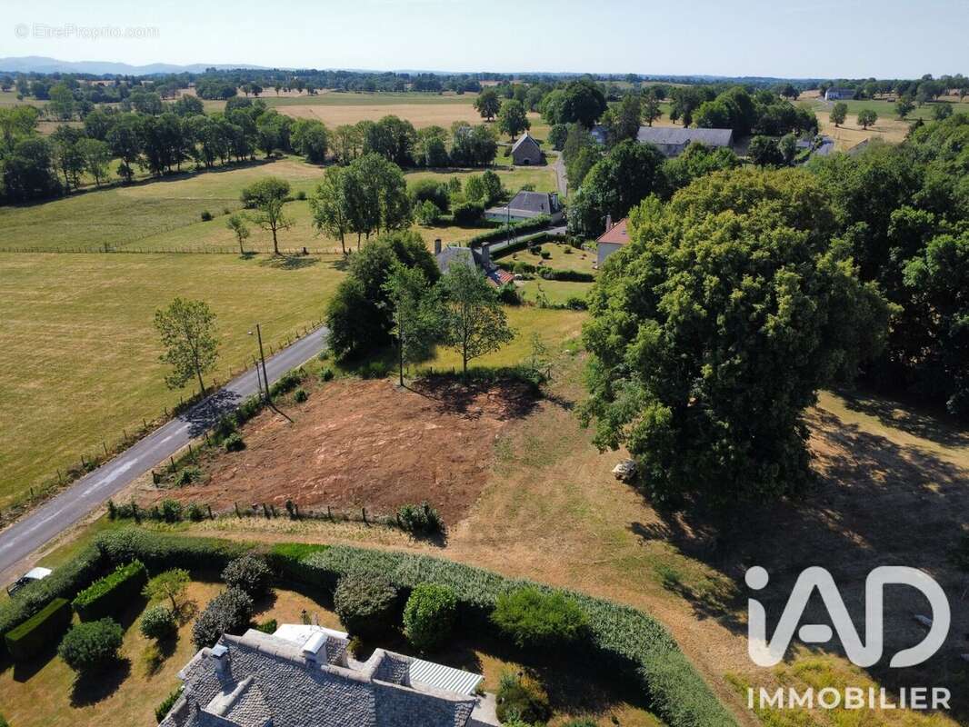 Terrain 960 m² à Chaussenac  - photo 4
