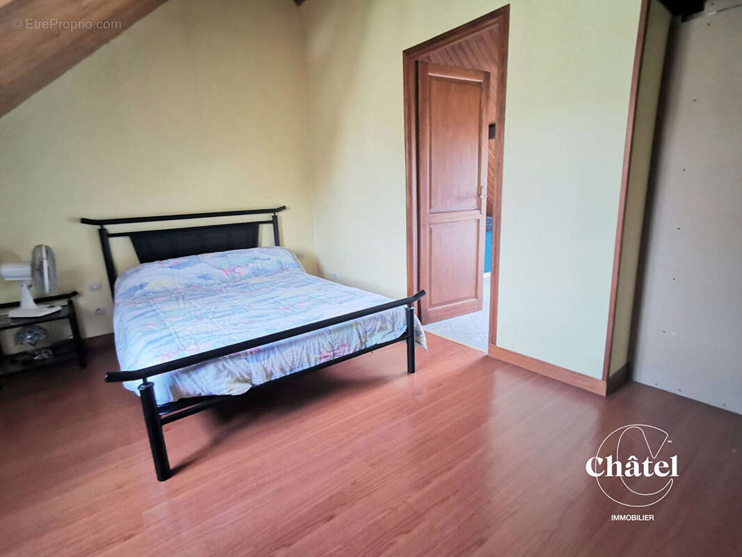 Maison à SAINT-VAAST-LES-MELLO