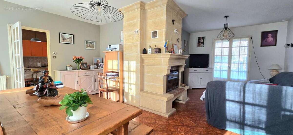 Maison à SAINT-ASTIER