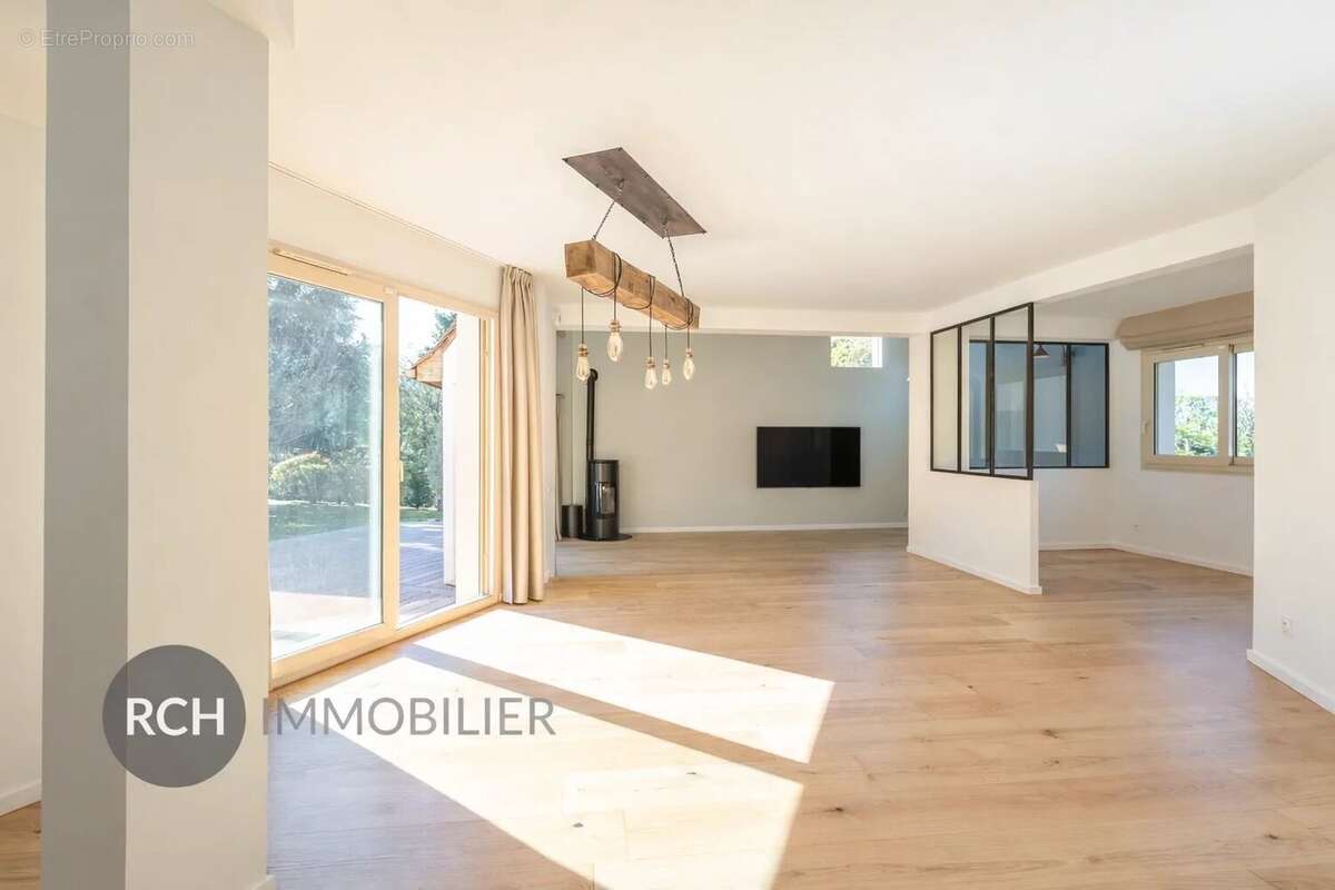 Maison à MONTFORT-L'AMAURY