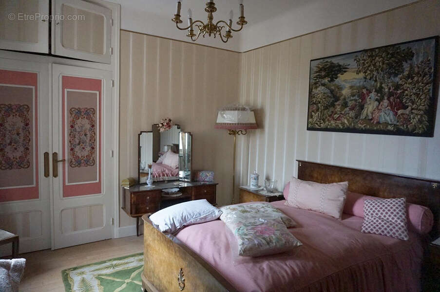 Maison à PARAY-LE-MONIAL