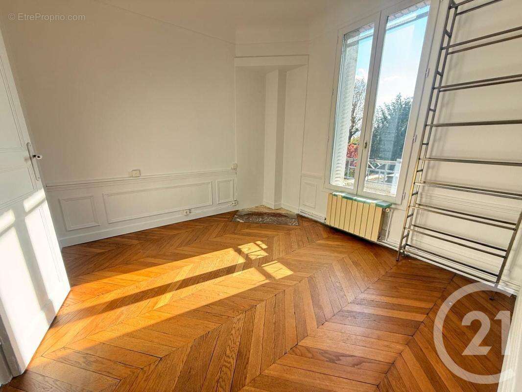 Appartement à FONTENAY-SOUS-BOIS