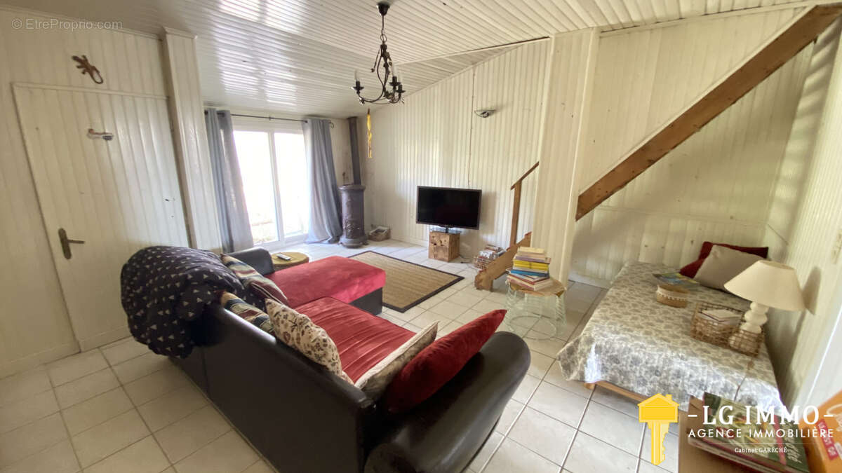 Longère avec dépendances, garages 300 m2, jardin, proche estuaire - photo 32