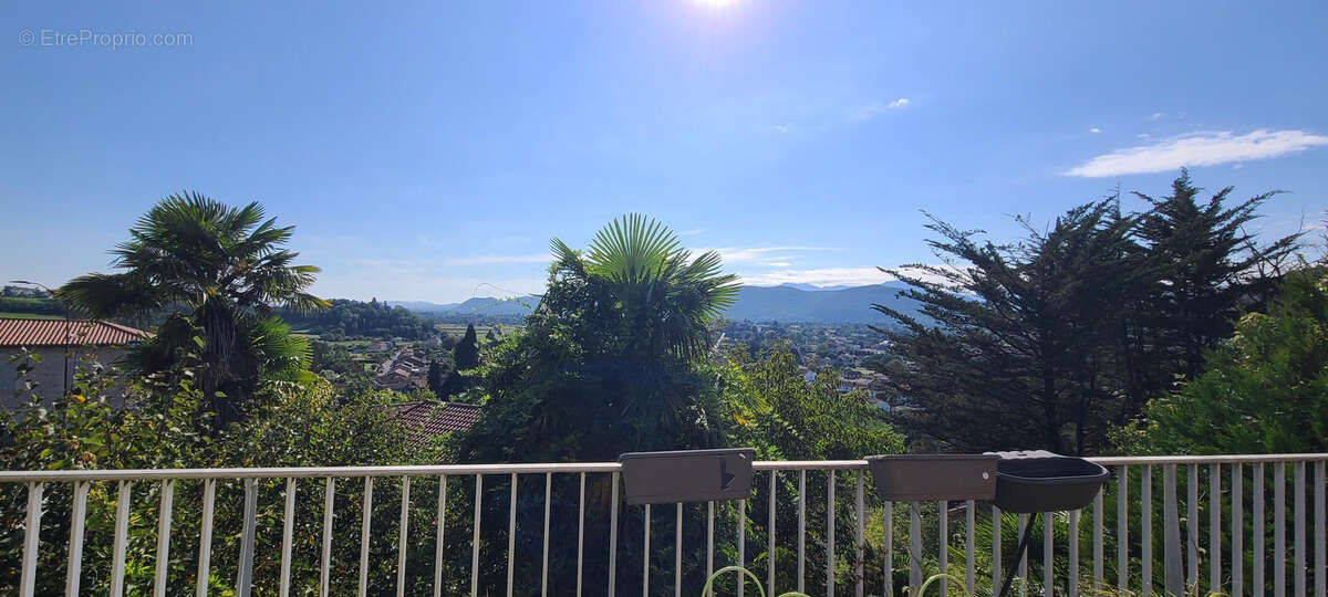 Appartement à MONTREJEAU