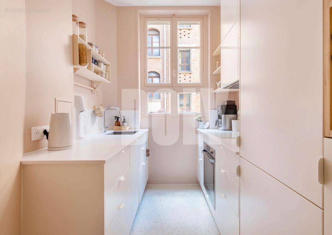 Appartement à PARIS-18E