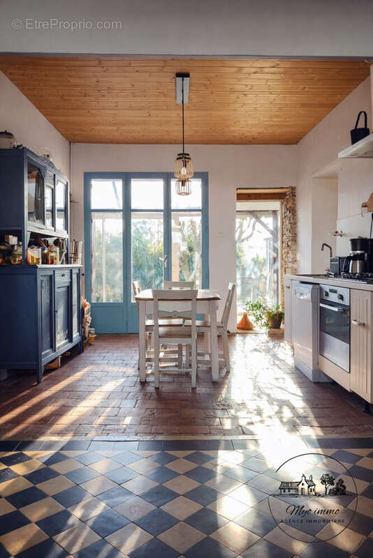 Maison à BOUGUENAIS