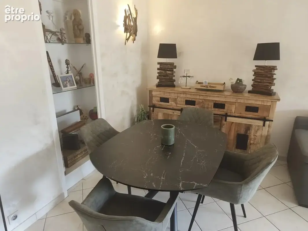 Superbe 4 pièces en excellent état – Terrasse avec aperçu mer, cave et possibilité de garage - photo 3