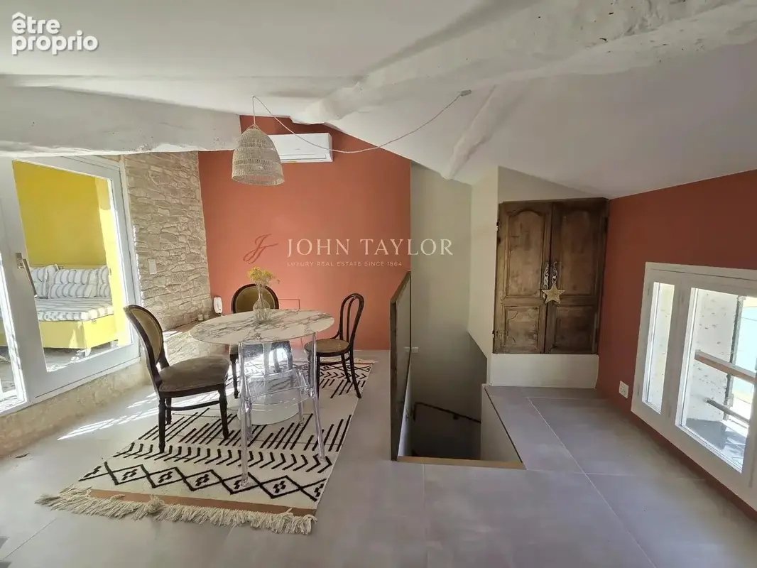 Maison au coeur du village à Lourmarin avec terrasse Tropézienne - photo 2