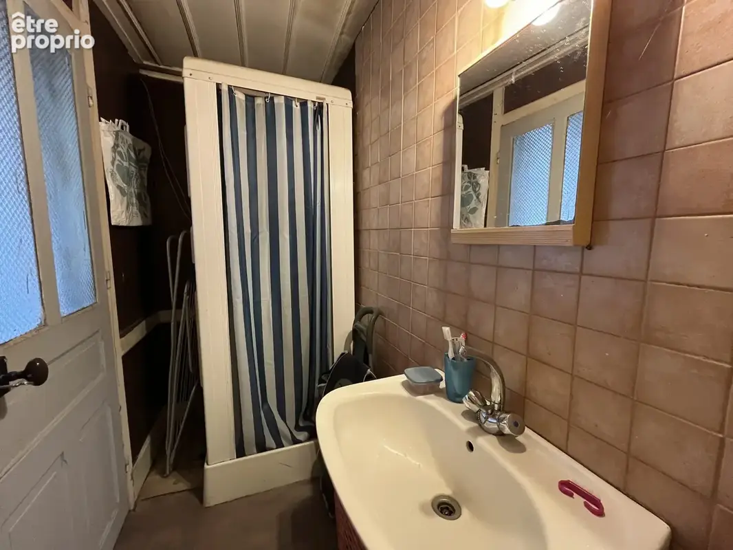 Maison 3 pièces 45 m² à vendre à Ferrieres-Saint-Mary (15170) - photo 7