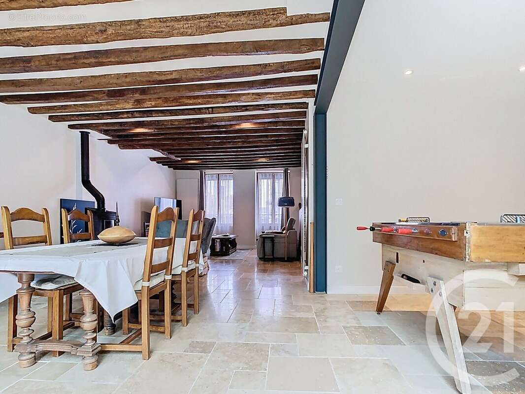 Maison à LA CHAPELLE-GAUTHIER