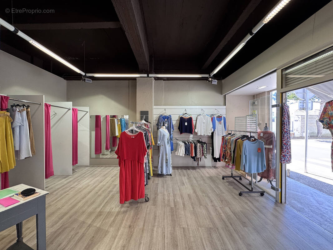 Commerce à NOTRE-DAME-DE-MONTS