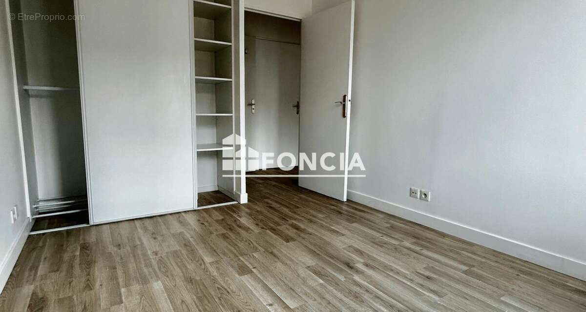 Appartement à COLOMBES