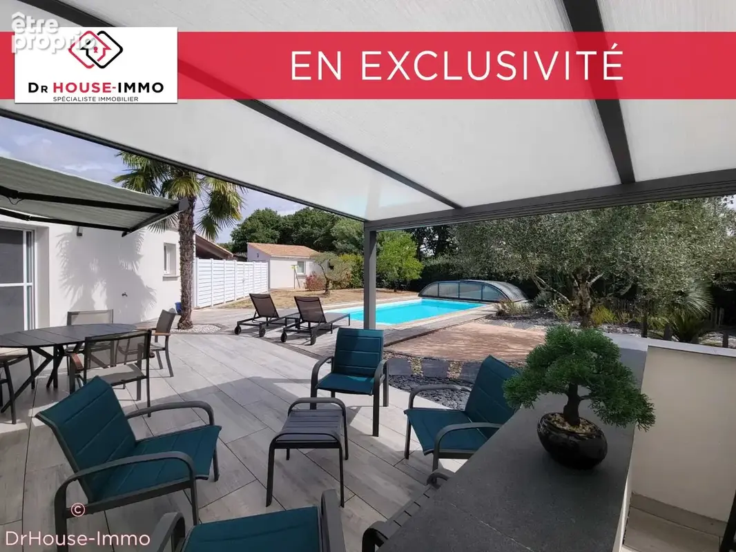 Maison 132 m² à Saint-Gilles-Croix-De-Vie  - photo 10