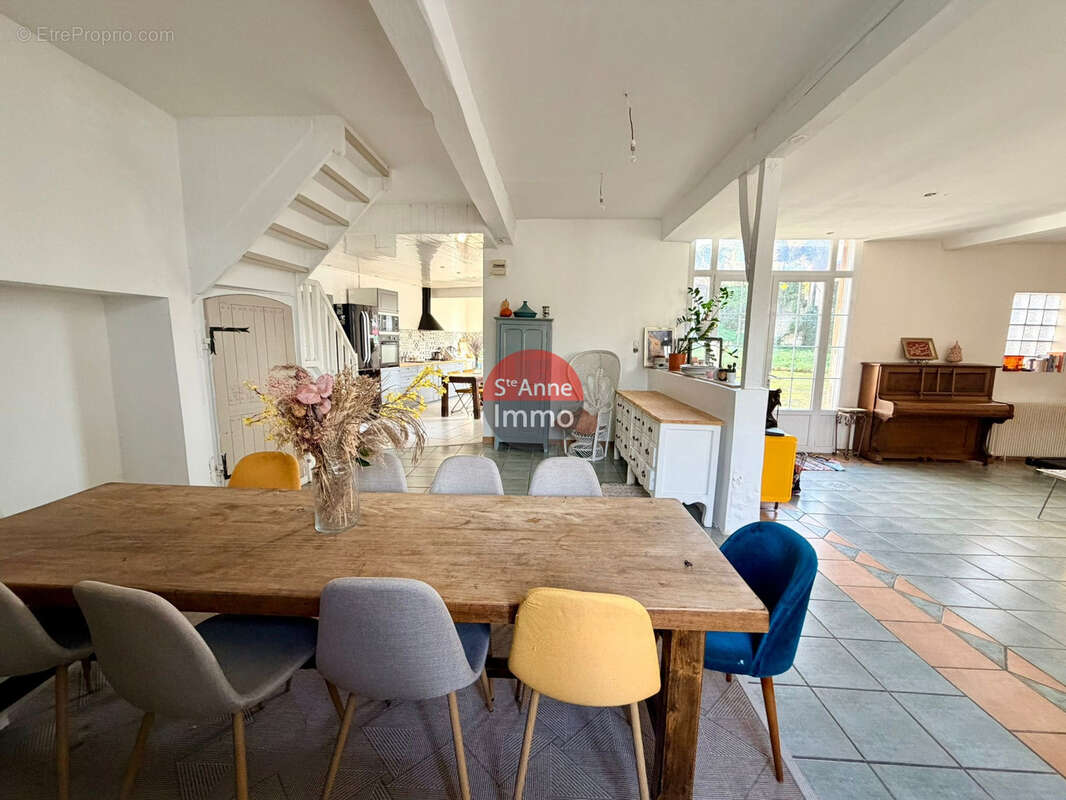 Maison à VERS-SUR-SELLES