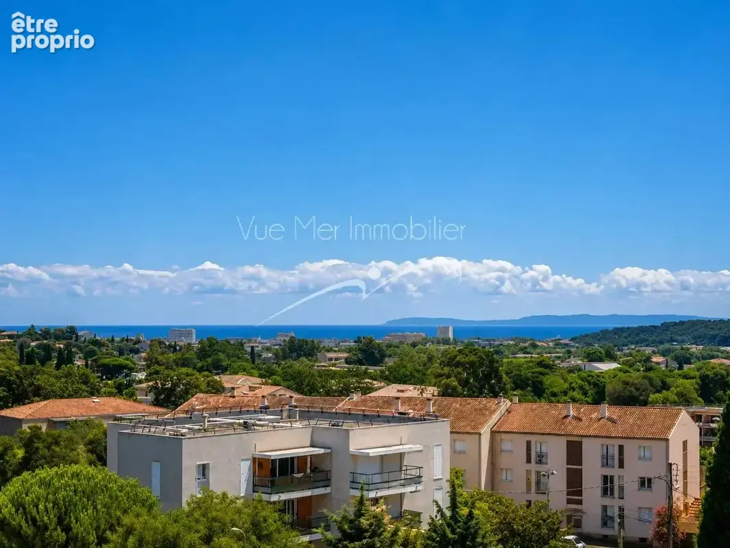 Superbe duplex avec terrasse, vue mer, parking et garage – Le Pin de Bormes - photo 3