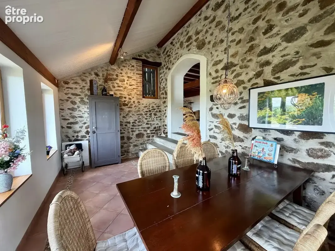 Grand ensemble, entièrement isolé avec 1,4 hectare à vendre près de Remilly - photo 13