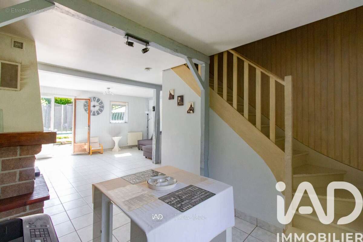 Photo 6 - Maison à JUZIERS