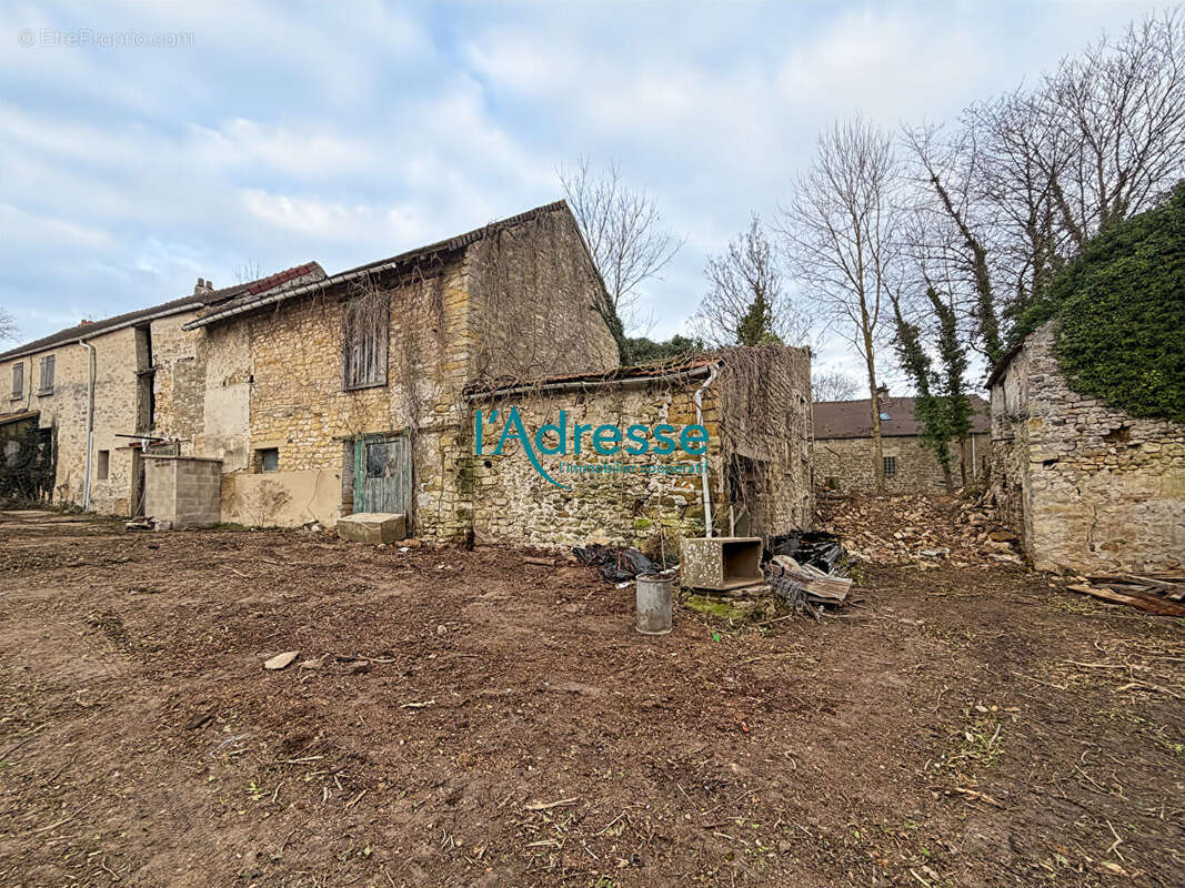 Maison à CONDECOURT