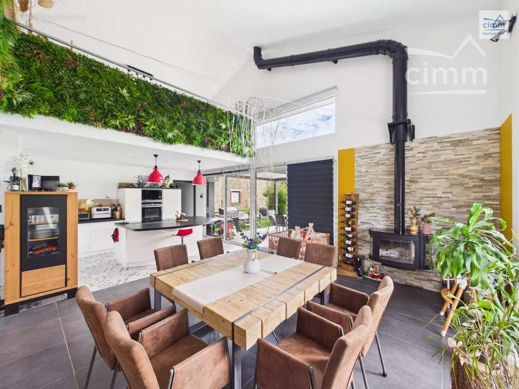 Maison à LES BRULAIS