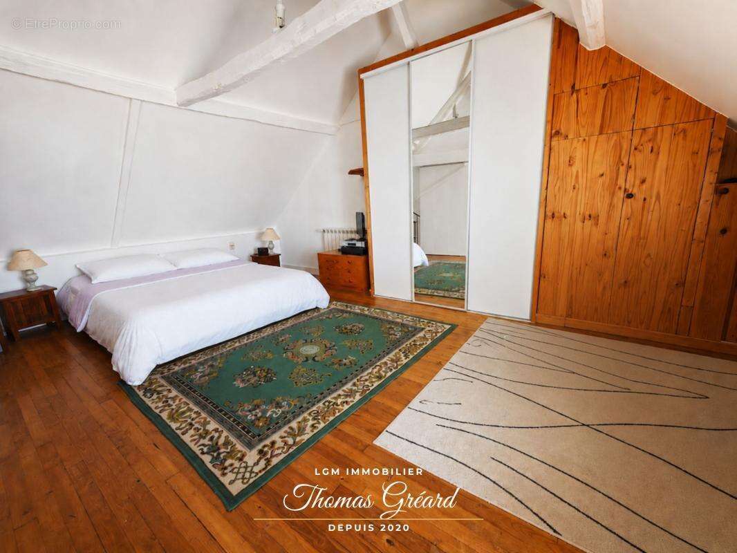 Propriété de caractère avec 3 logements, grange et dépendances près de Vendôme - photo 7