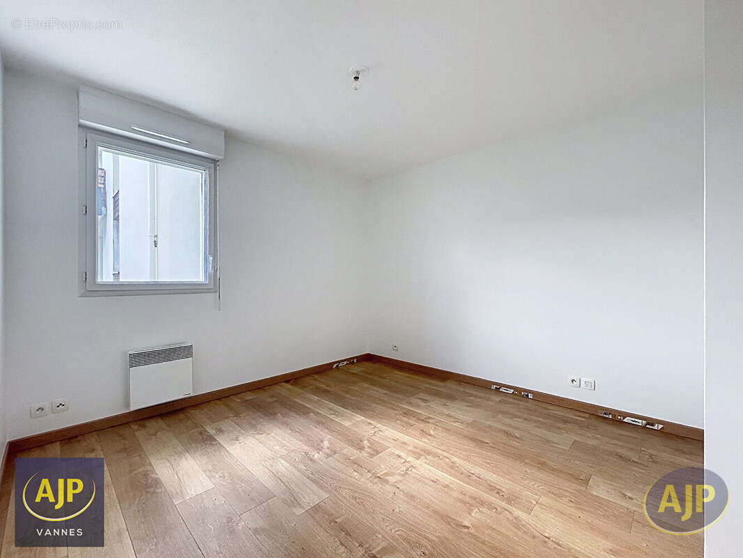 Saint ave t3  67 m2 en rez-de-jardin avec garage et parking - photo 4