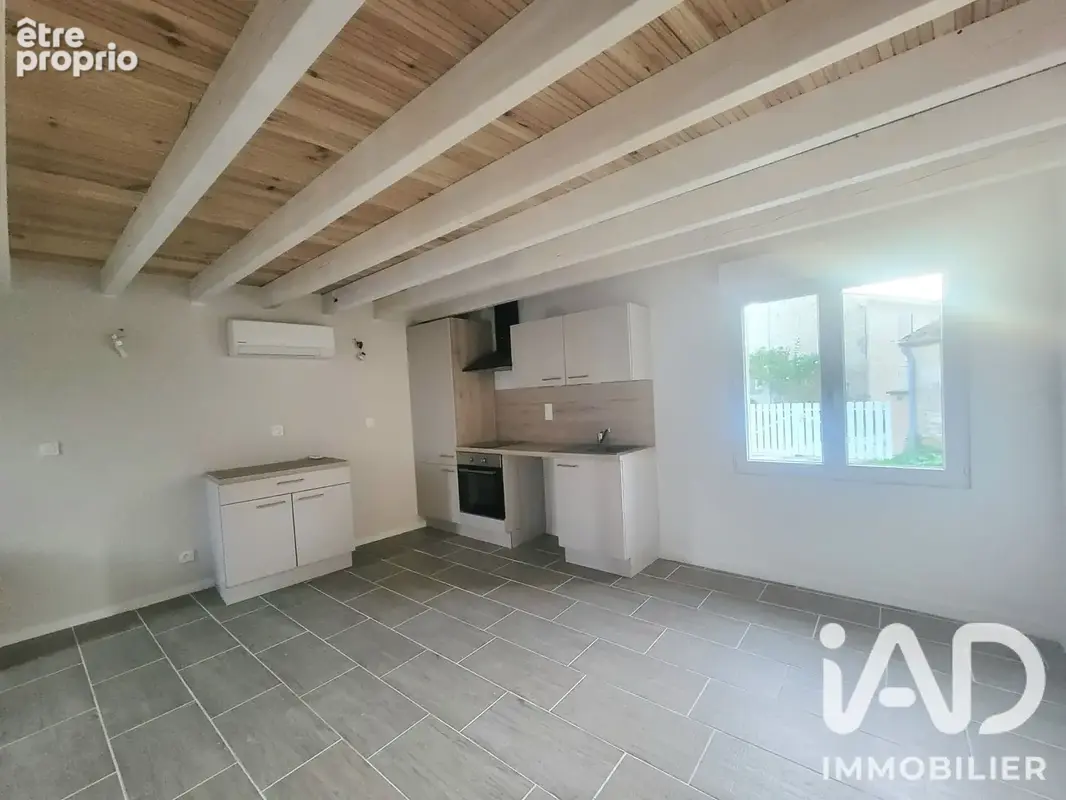 Photo 1 - Maison à SAINT-HILAIRE-DE-VILLEFRANCHE