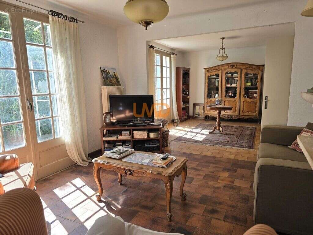 Maison à L&#039;ISLE-SUR-LA-SORGUE