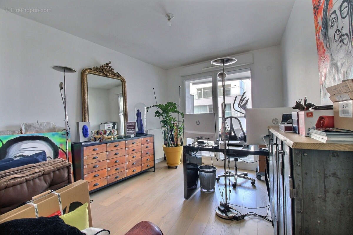 Appartement à ISSY-LES-MOULINEAUX