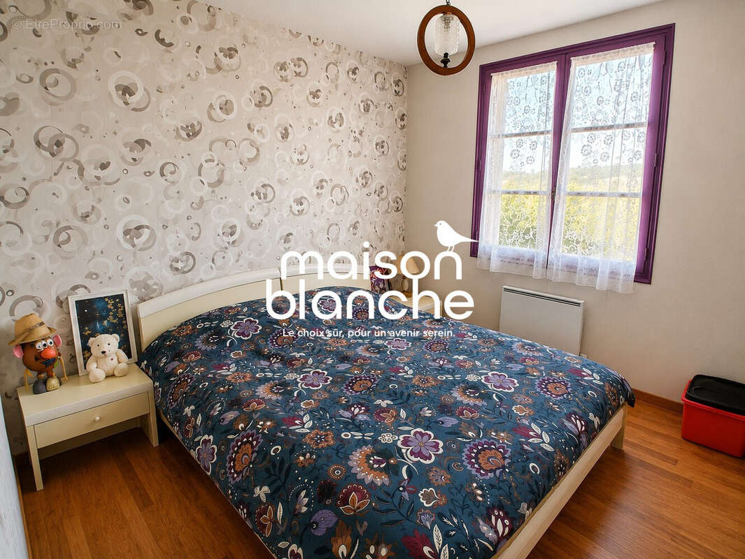 Maison 75 m² à Airvault  - photo 7