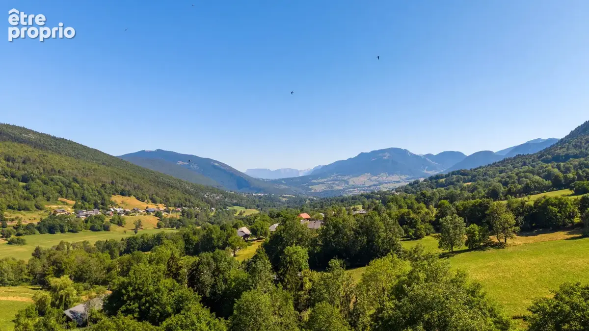 Le Noyer - Ferme rénovée de caractère - potentiel de 336m2 habitable - 2.630m2 de terrain plat - photo 5