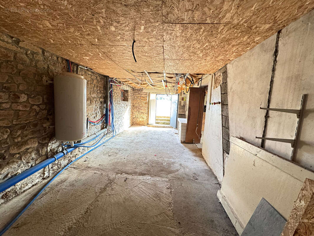 A 15 minutes de vannes,  maison  72m² centre ville  de colpo a renover - photo 6
