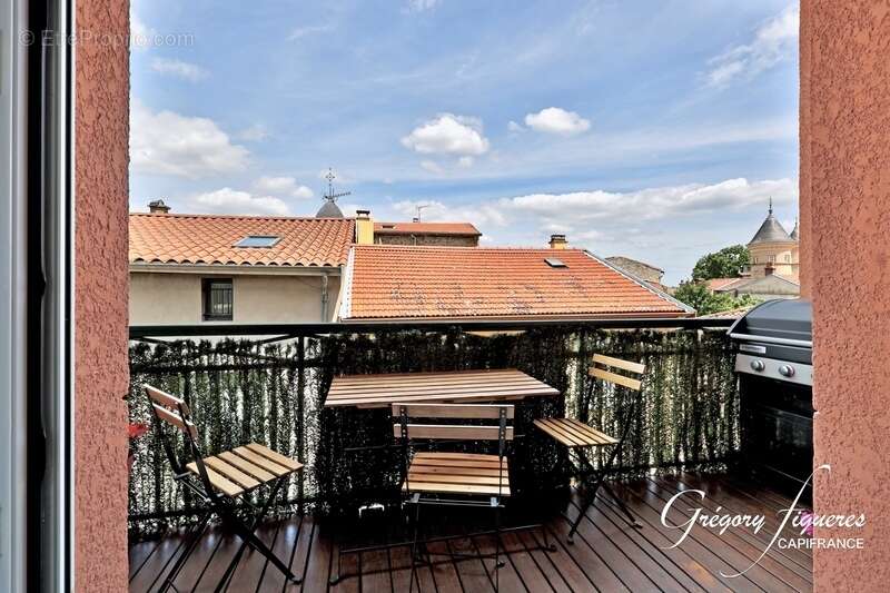 À vendre – Beau duplex 3 pièces de 78,19 m² au dernier étage, avec balcon, garage et place de parking privative - photo 4