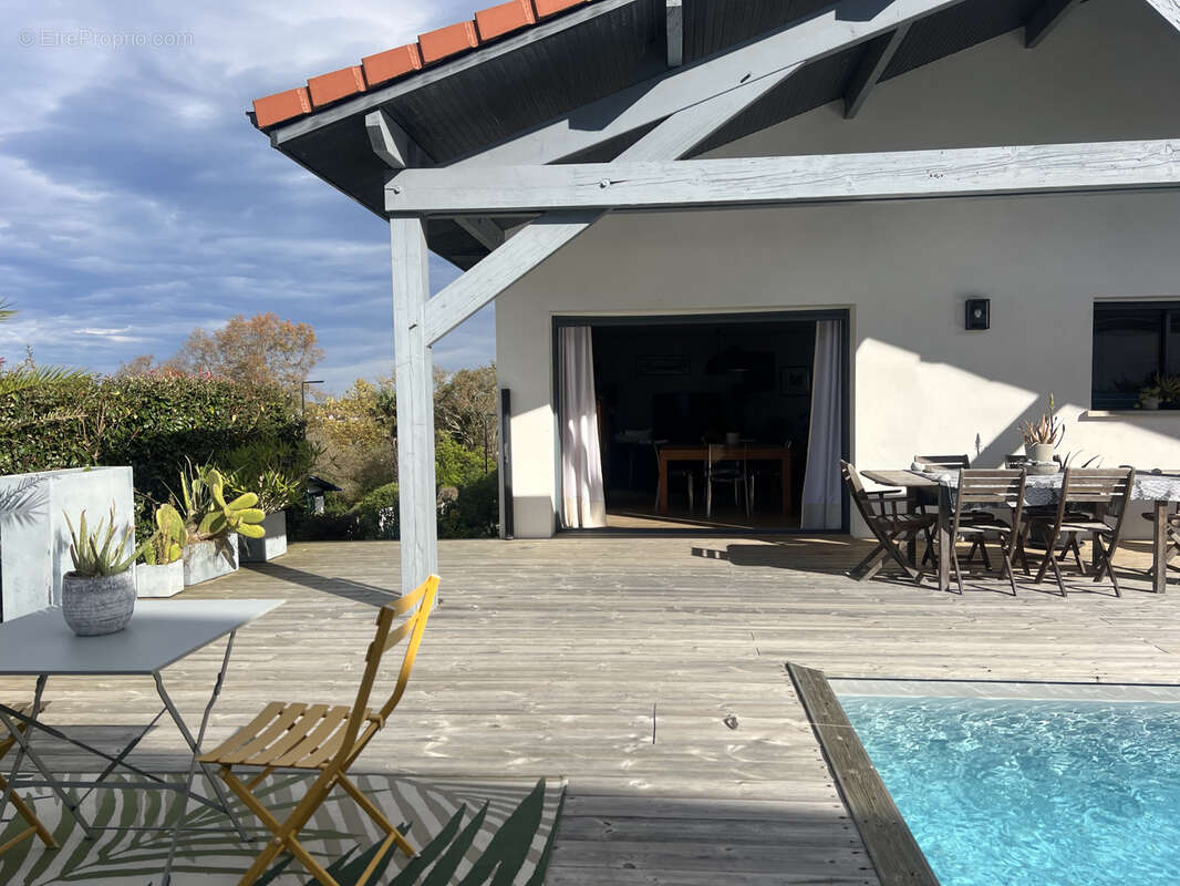 Maison à BASSUSSARRY