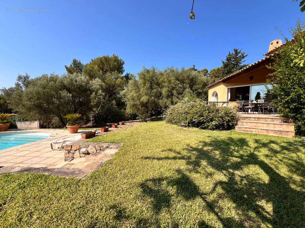 Maison à LA VALETTE-DU-VAR