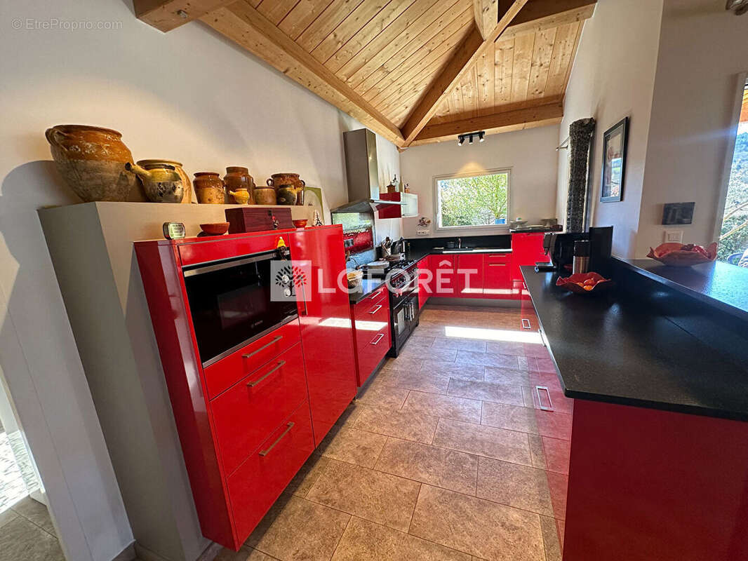 Maison à SAINT-JEAN-DU-BRUEL