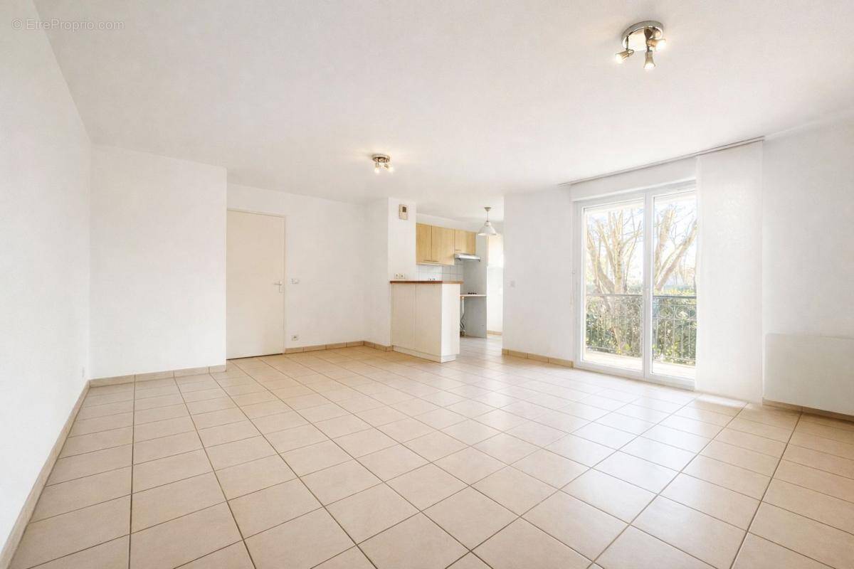 Appartement à BUSSY-SAINT-GEORGES