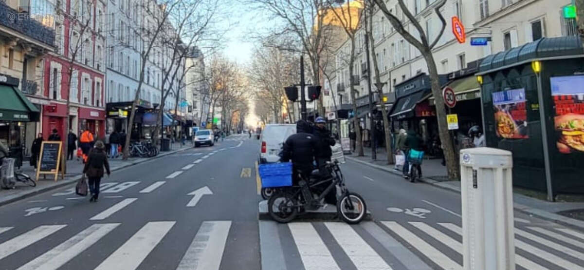 Commerce à PARIS-17E