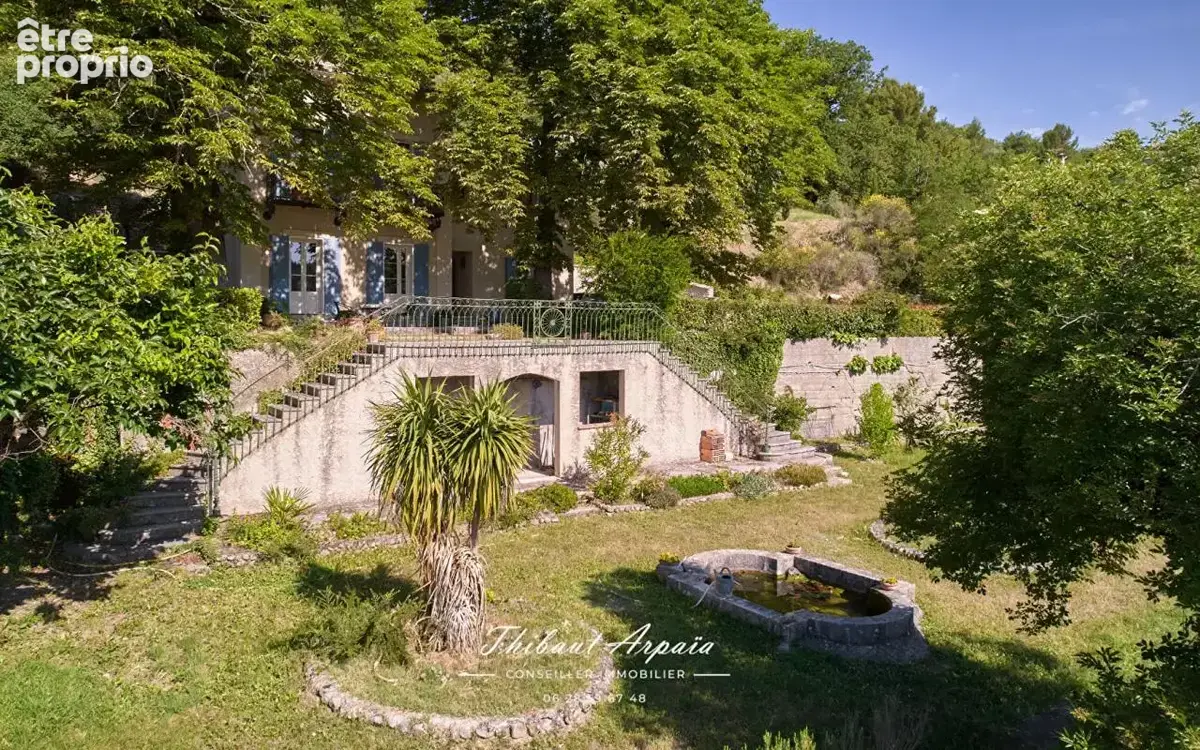 Une propriété où la Provence s'exprime dans toute son authenticité - RIEZ (04500) - photo 6
