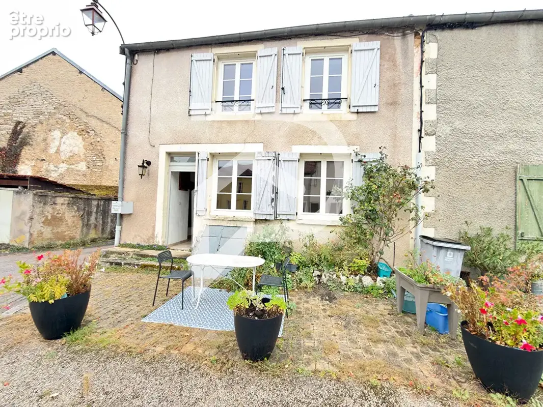 Maison Poulangy  5 pièce(s) - photo 1