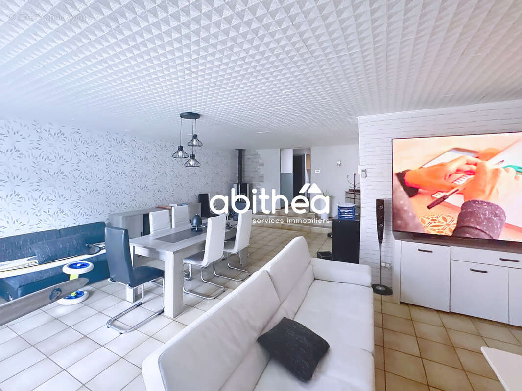 Maison à SIN-LE-NOBLE