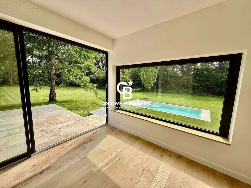 Maison à PREVESSIN-MOENS