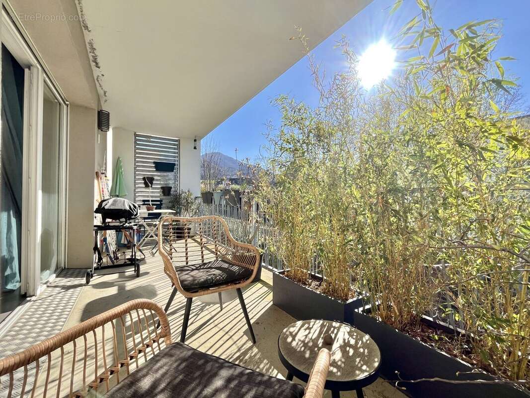 Appartement à COGNIN